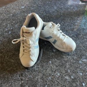 AMF BOWLING SHOES - WOMEN'S SIZE 6